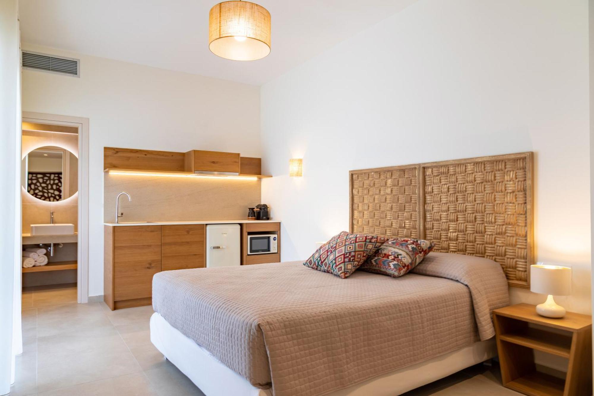 Arancia Elegant Rooms And Suites Tolón Exterior photo