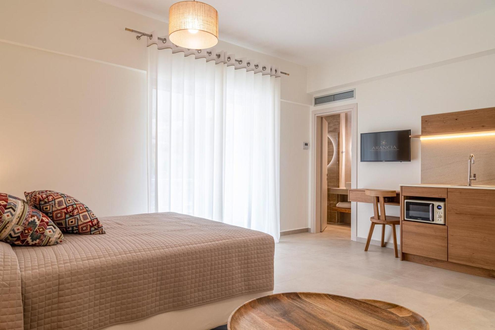 Arancia Elegant Rooms And Suites Tolón Exterior photo