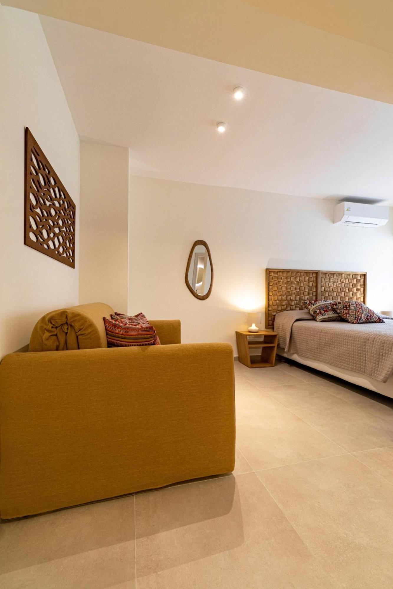 Arancia Elegant Rooms And Suites Tolón Exterior photo