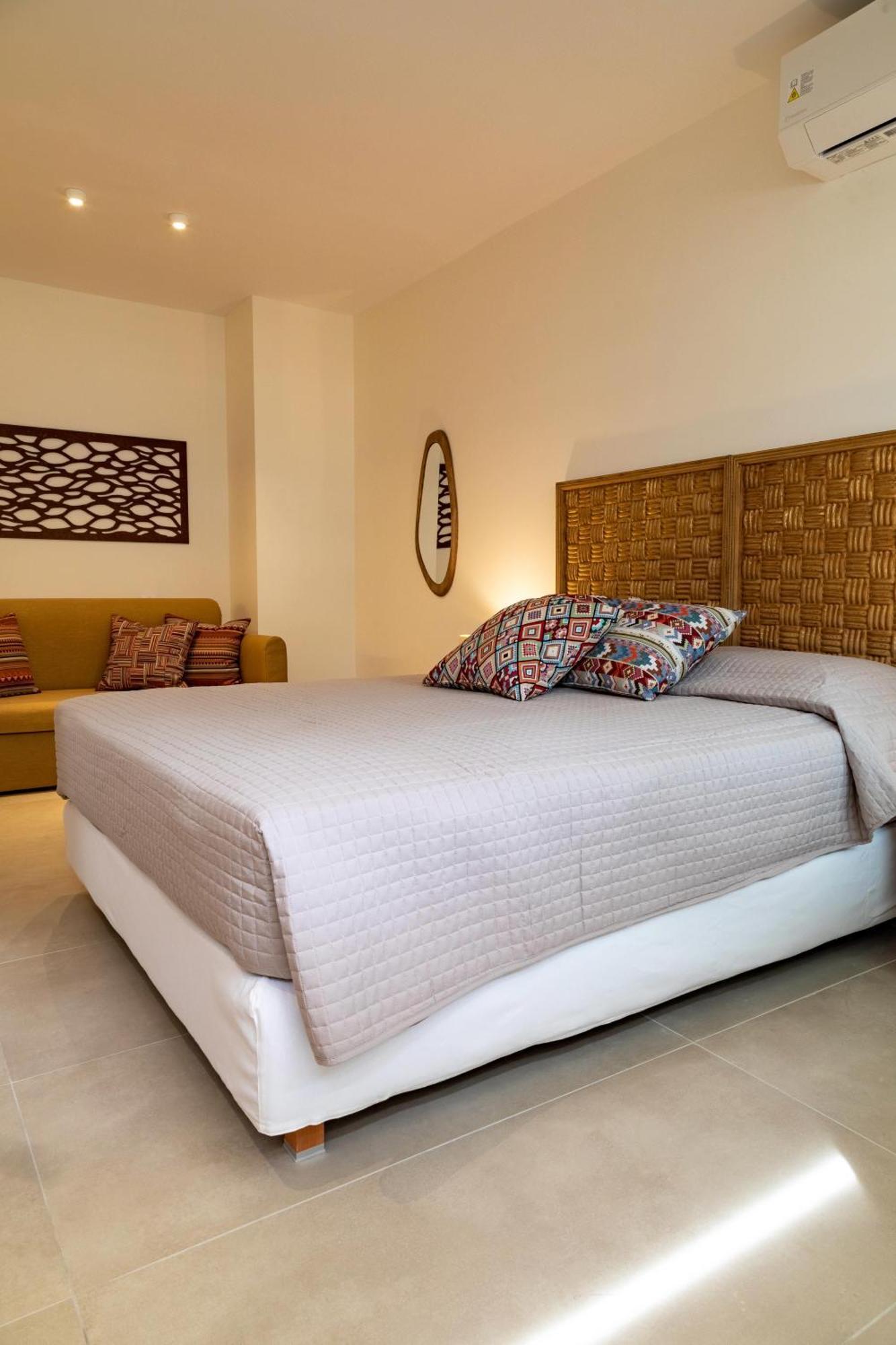 Arancia Elegant Rooms And Suites Tolón Exterior photo