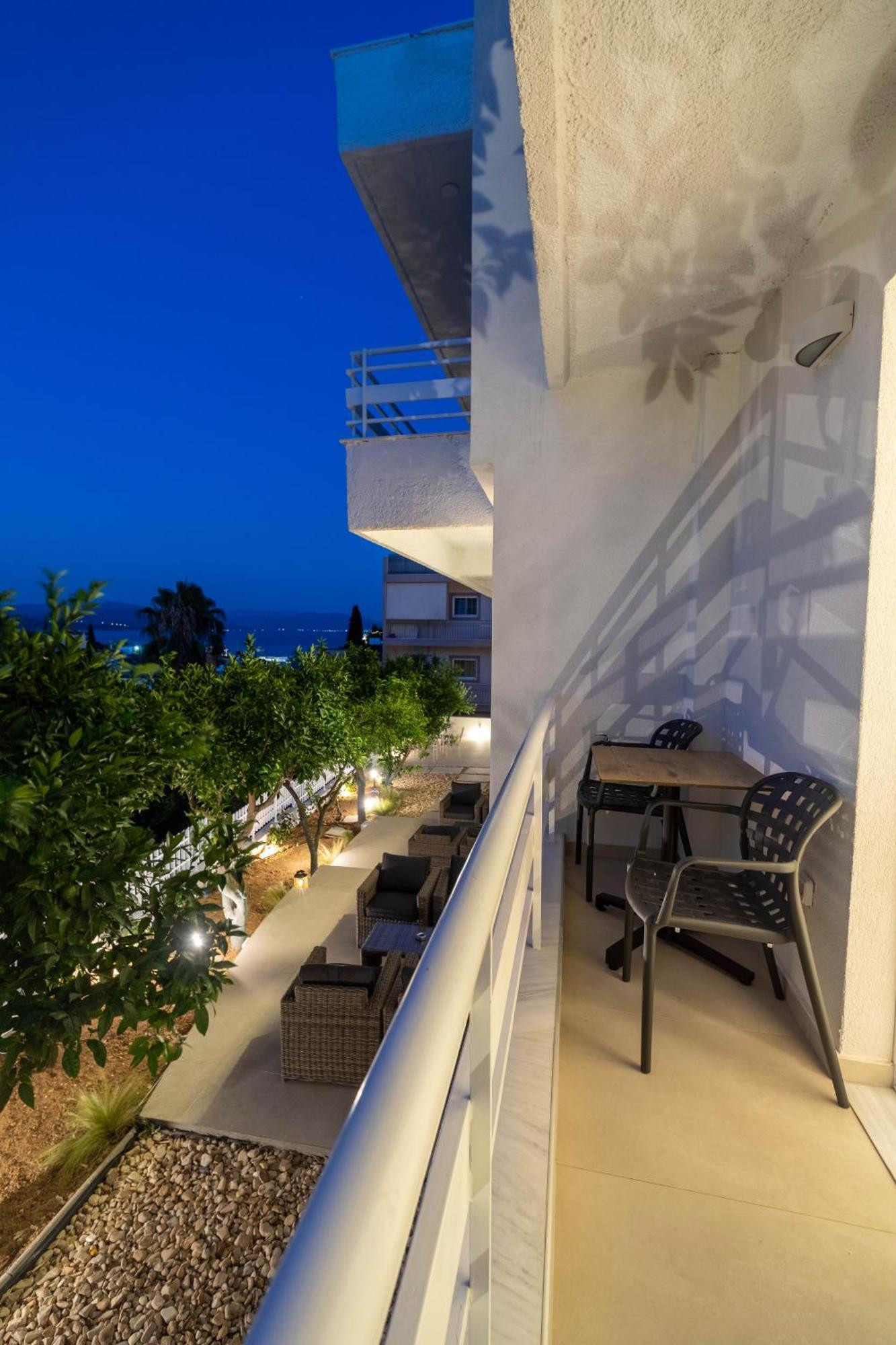 Arancia Elegant Rooms And Suites Tolón Exterior photo